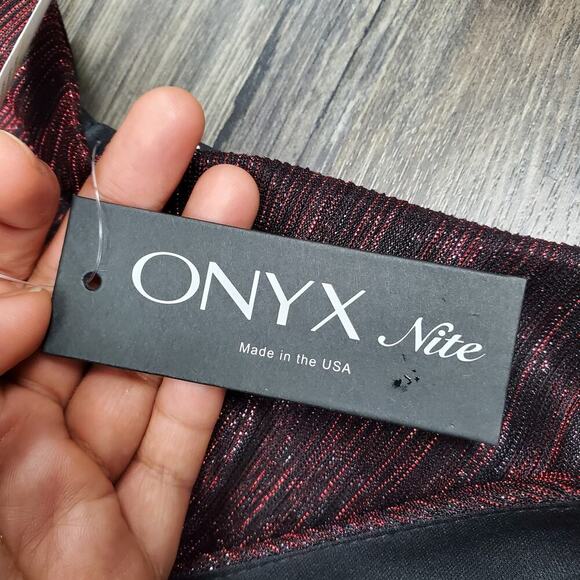 Onyx Nite Red Shimmer Kimono Cold Shoulder Rhinestone Sleeve Top Size Large NWT - Picture 8 of 9